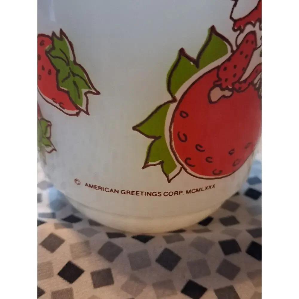 Anchor Hocking Fire King White Milk Glass Strawberry Shortcake Mug Vintage -Mint